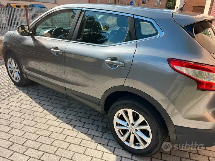 Nissan Qashqai 2014 photo 2