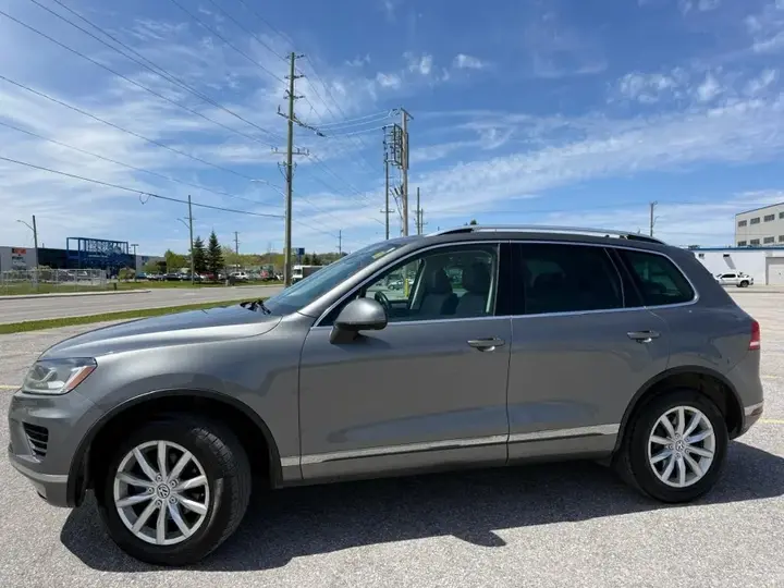 Volkswagen Touareg 2017 photo 3