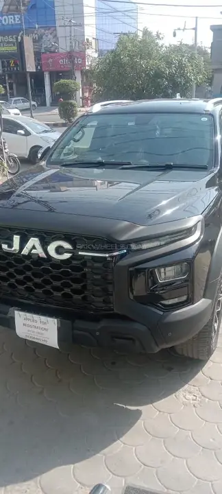 JAC T9