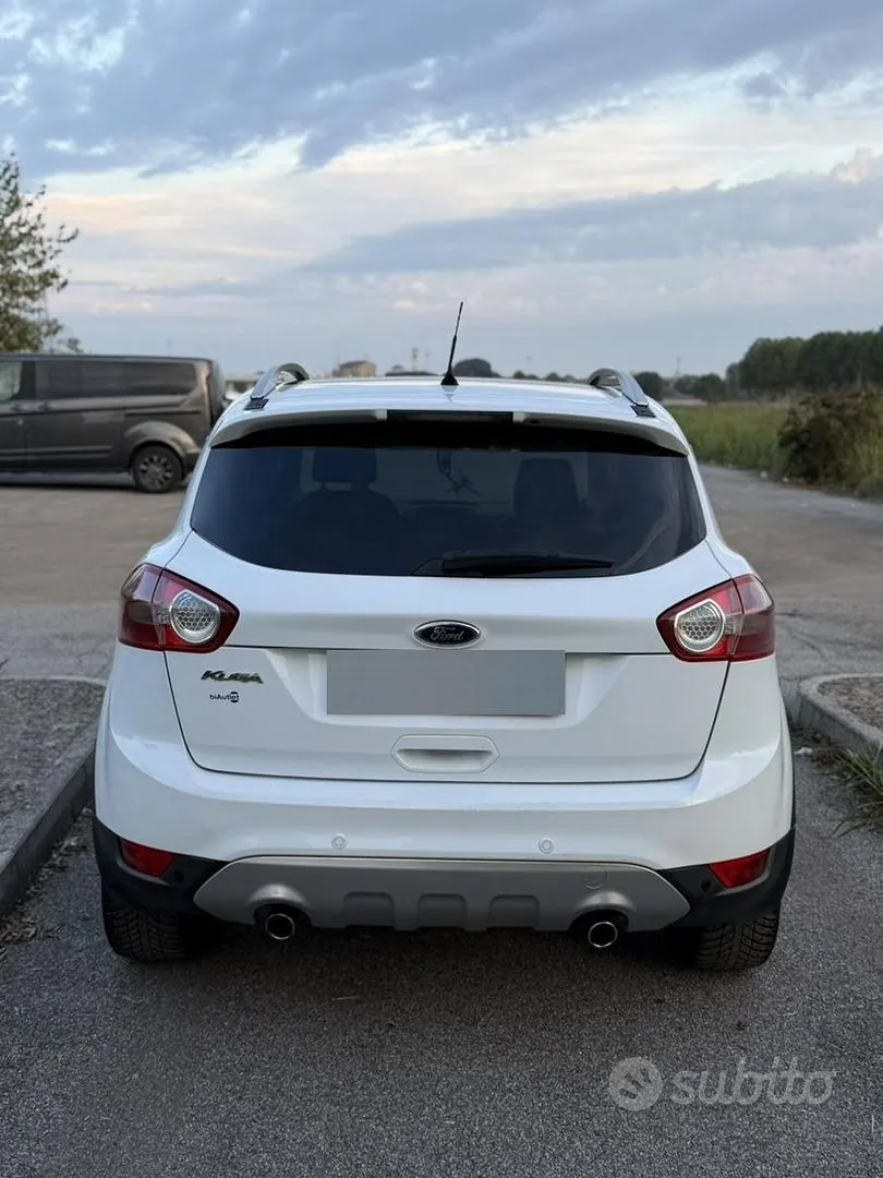 Ford Kuga 2011 photo 2