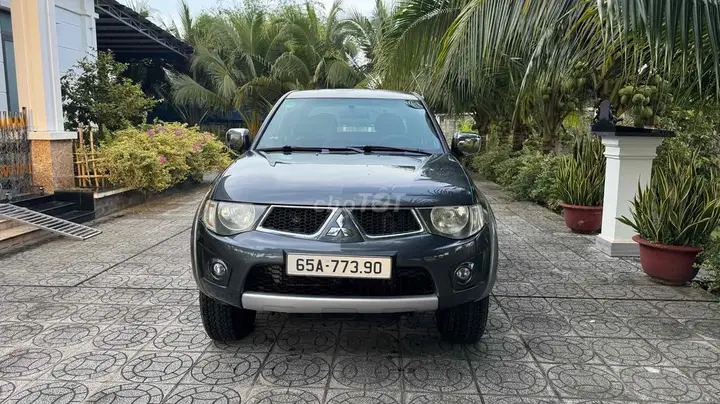 Mitsubishi Triton