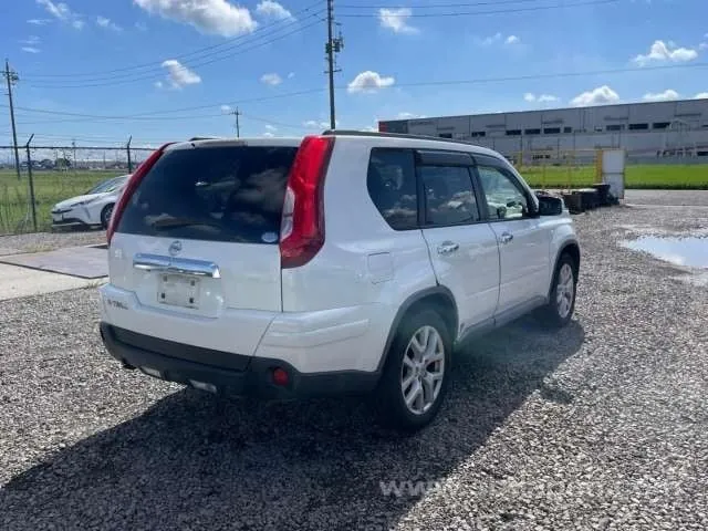Nissan Xtrail 2013 photo 4