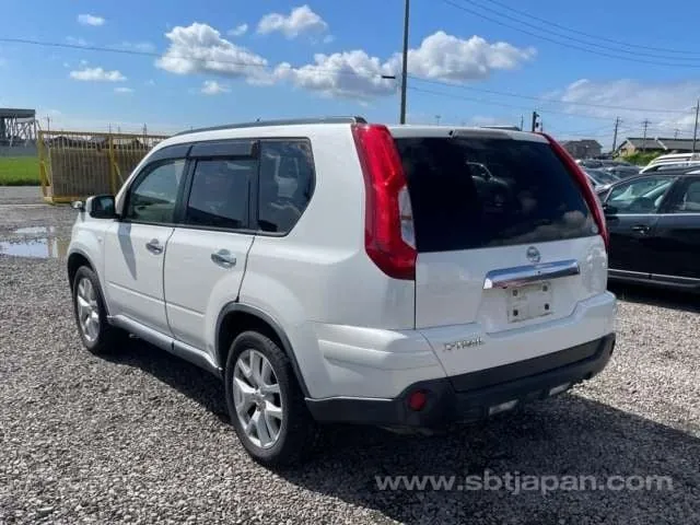 Nissan Xtrail 2013 photo 3