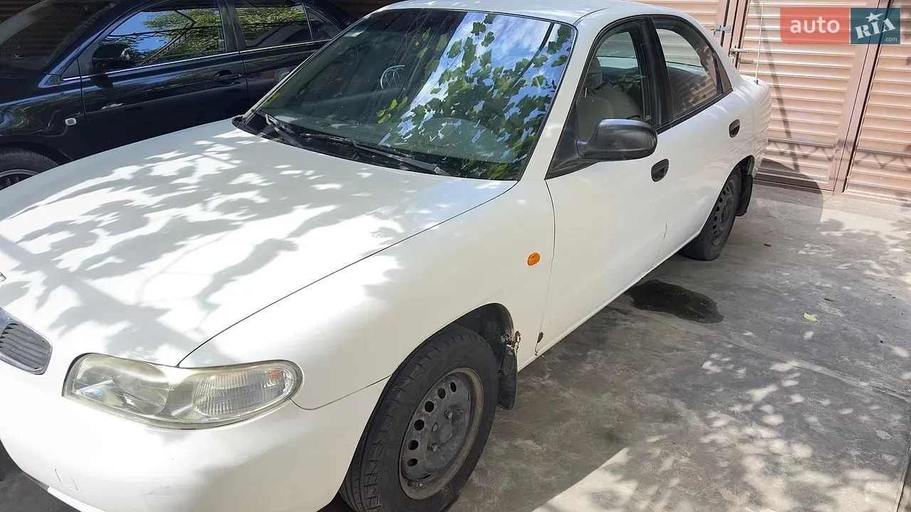 Daewoo Nubira 1998 photo 4