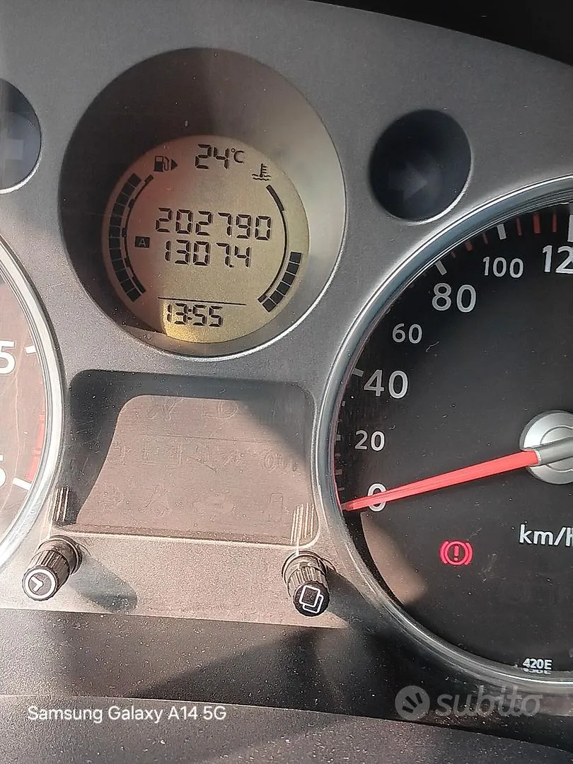 Nissan X-Trail 2009 photo 2