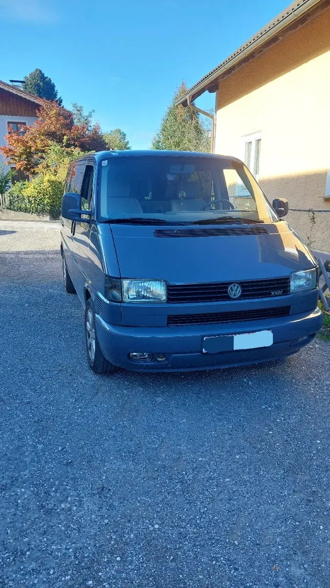 Volkswagen T4 1999 photo 2