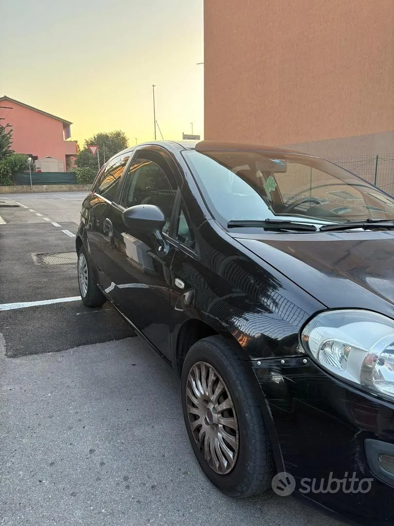 Fiat Punto Evo 2010 photo 4