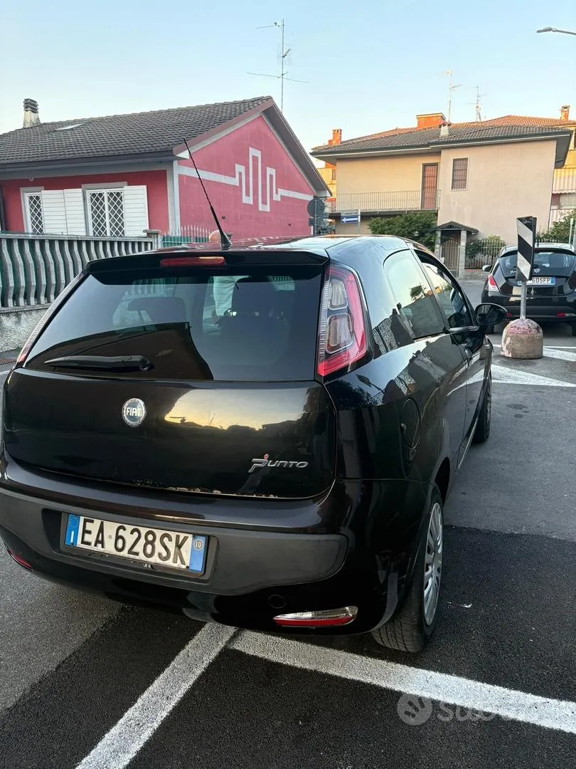 Fiat Punto Evo 2010 photo 3