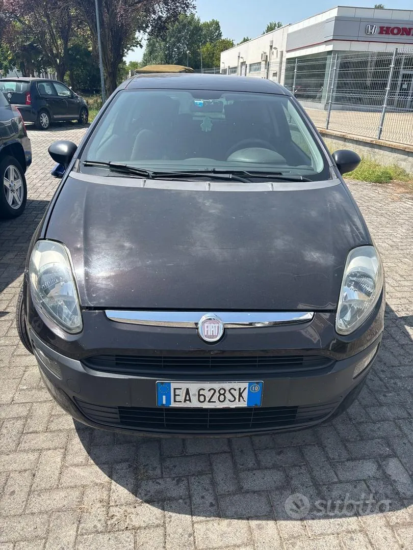 Fiat Punto Evo 2010 photo 2