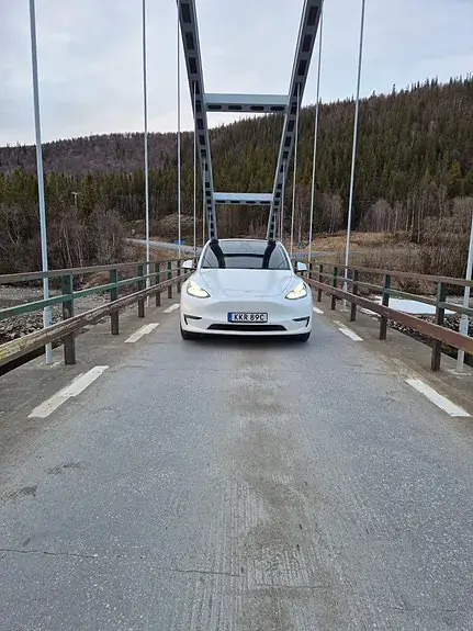 Tesla Model Y 2022 photo 4