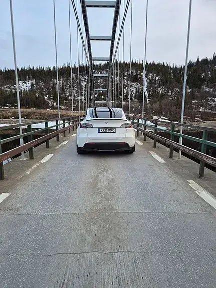 Tesla Model Y 2022 photo 3