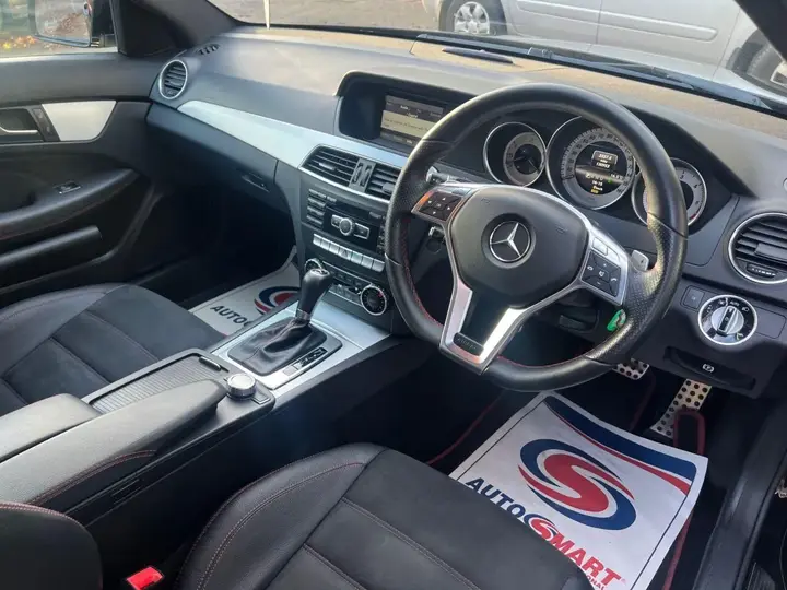 Mercedes-Benz C-Class 2012 photo 5