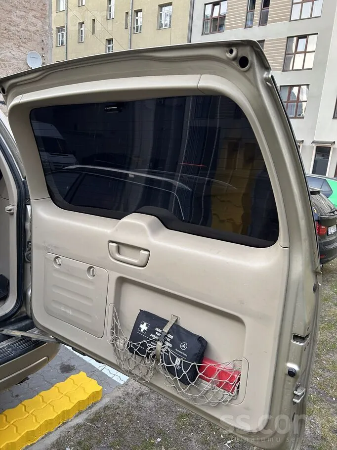 Toyota Land Cruiser Prado 2008 photo 4