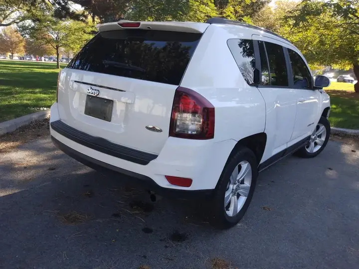 Jeep Compass 2015 photo 3
