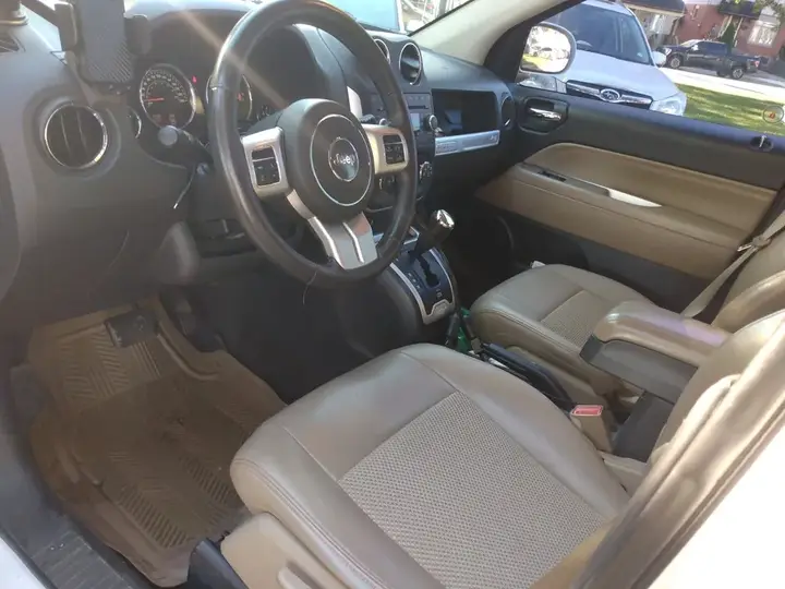 Jeep Compass 2015 photo 4