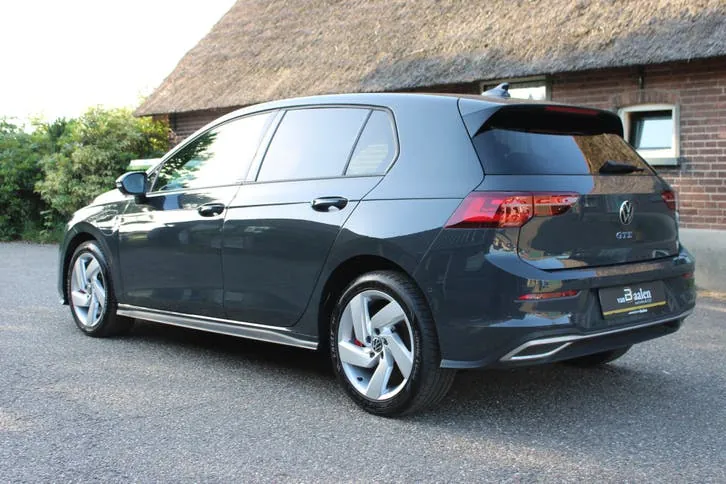 Volkswagen Golf 2022 photo 3