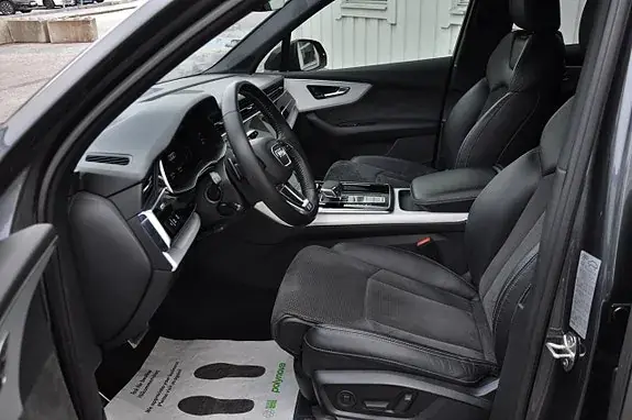 Audi Q7 2020 photo 5