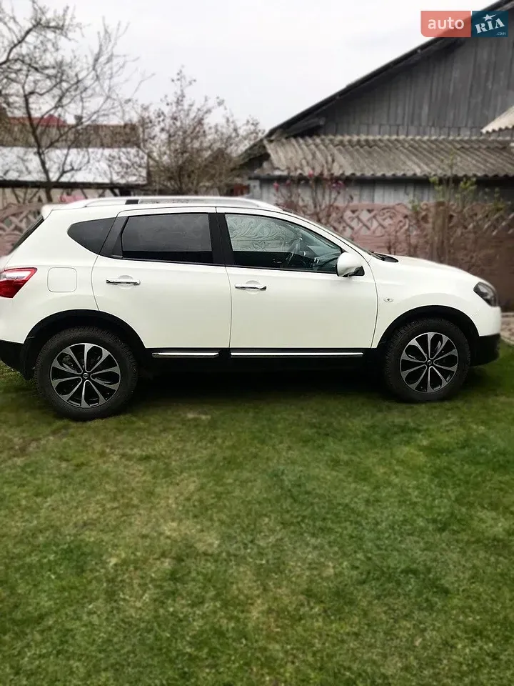 Nissan Qashqai 2012 photo 3
