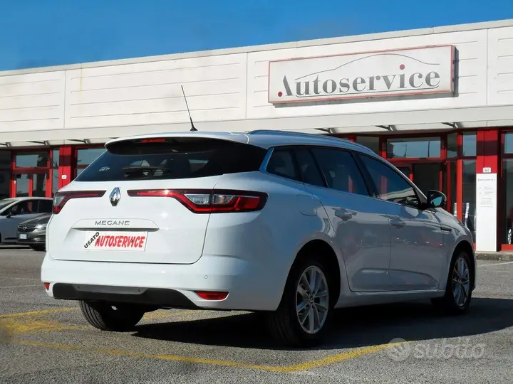 Renault Megane 2019 photo 4
