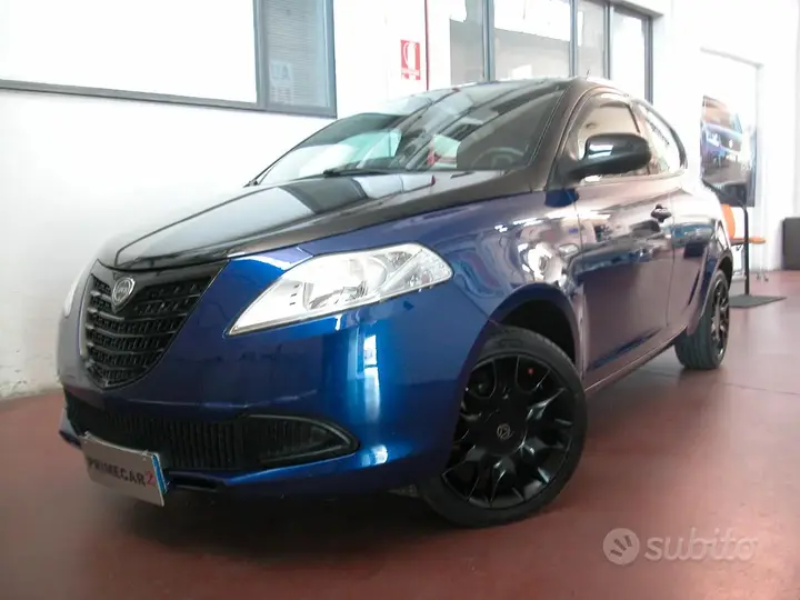 Lancia Ypsilon