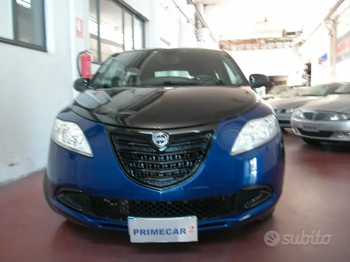 Lancia Ypsilon 2013 photo 2