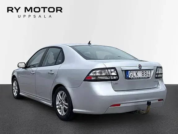 Saab 9-3 2011 photo 3