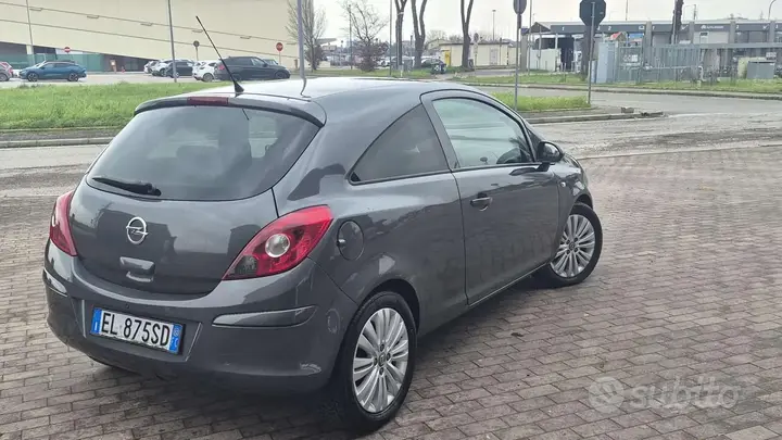 Opel Corsa 2012 photo 4