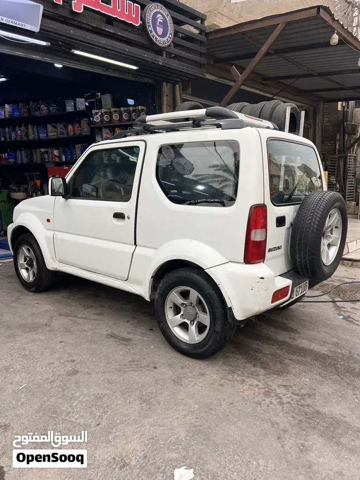 Suzuki Jimny 2011 photo 4