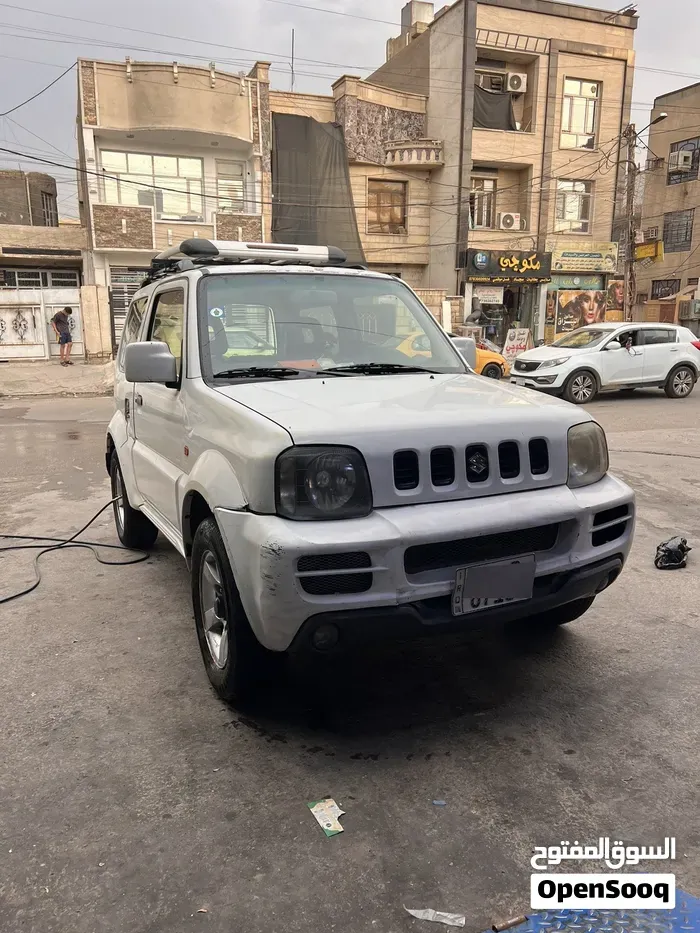 Suzuki Jimny 2011 photo 2