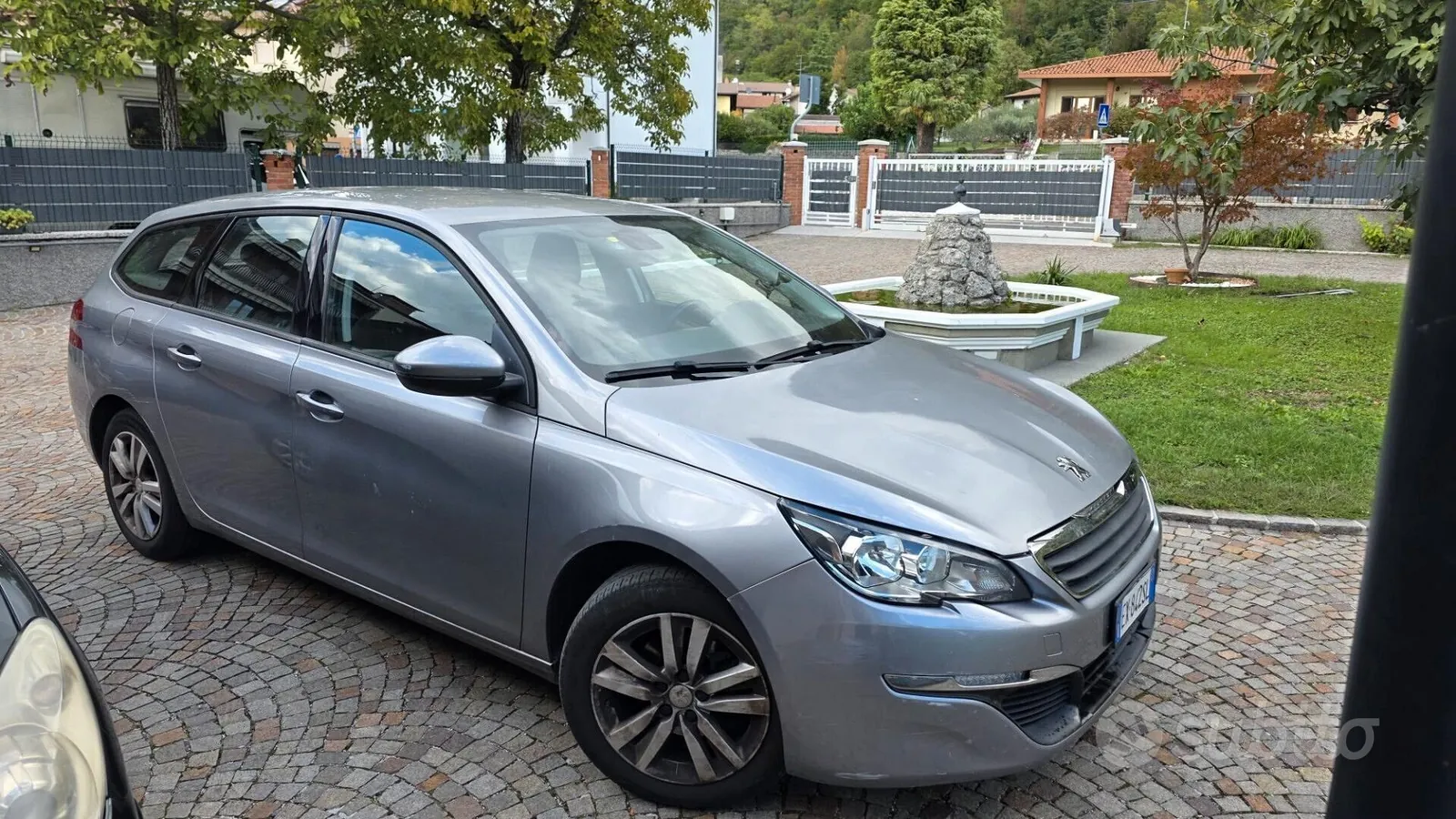 Peugeot 308 2014 photo 2