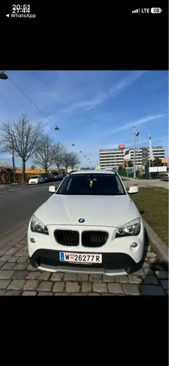 BMW X1 2012 photo 2