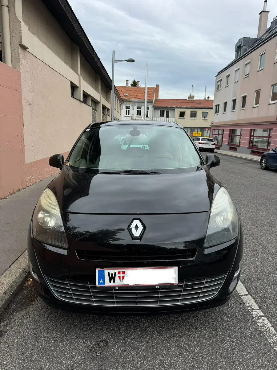 Renault Megane 2010 photo 2