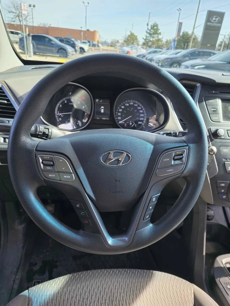 Hyundai Santa Fe 2017 photo 3