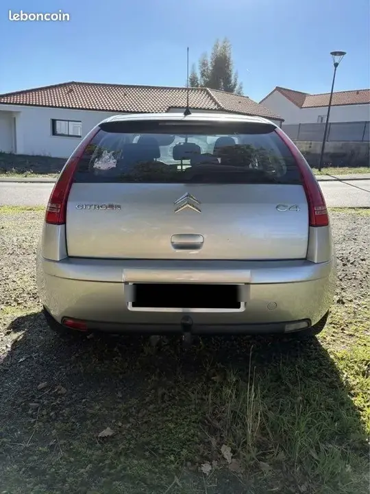 Citroen C4 2009 photo 3