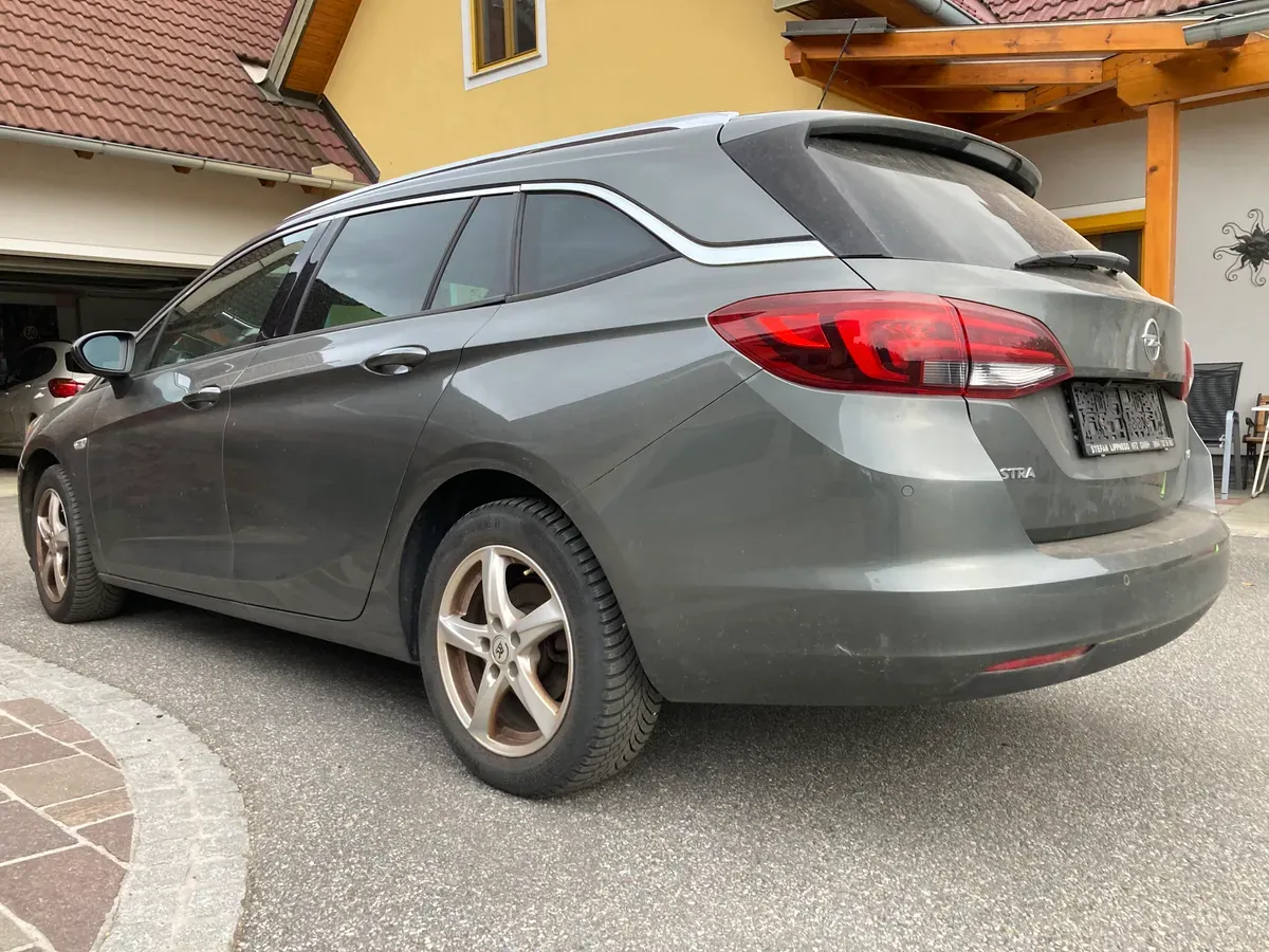 Opel Astra 2019 photo 3