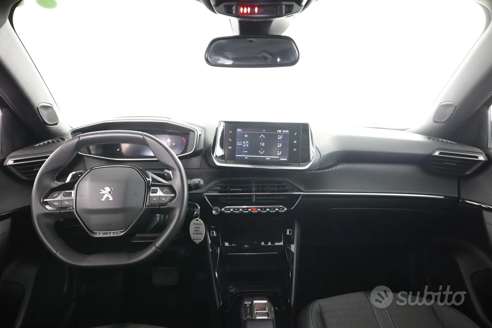 Peugeot 2008 2023 photo 4