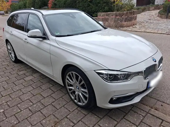 BMW 320I
