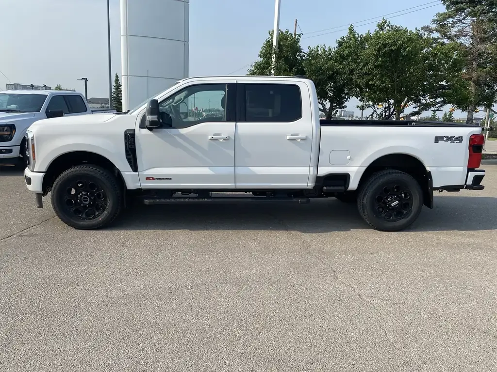 Ford F-350 Super Duty 2026 photo 2