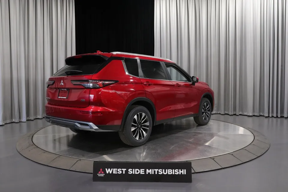 Mitsubishi Outlander 2026 photo 5
