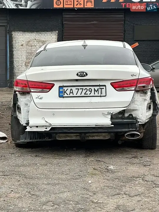 Kia K5 2015 photo 2