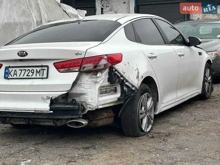 Kia K5 2015 photo 3