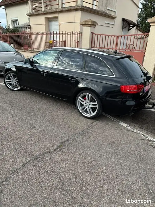 Audi A4 2011 photo 3