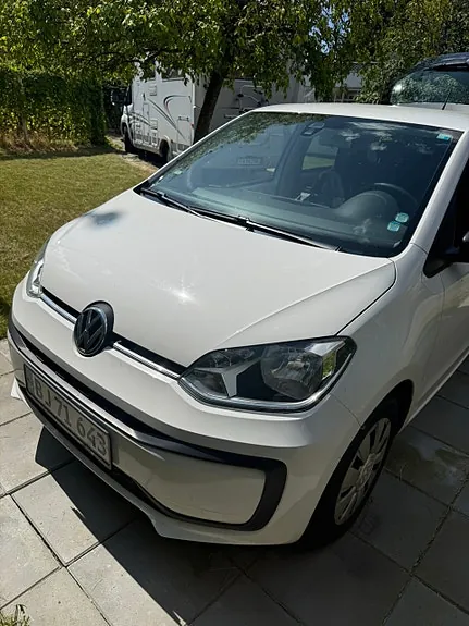 Volkswagen Up 2017 photo 2