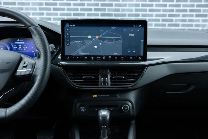 Ford Focus 2022 photo 3