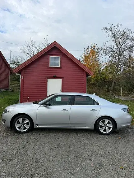 Saab 9-5 2011 photo 4