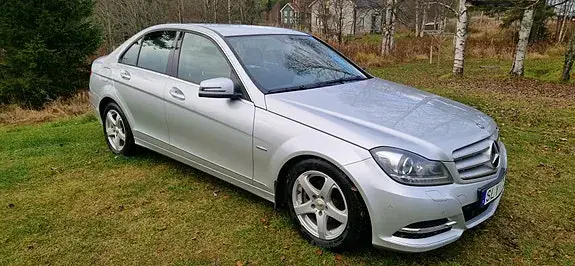 Mercedes-Benz C 220 2011 photo 3