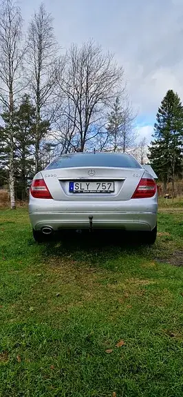 Mercedes-Benz C 220 2011 photo 4