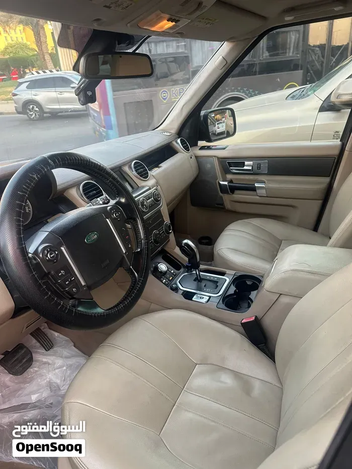 Land Rover Lr4 2012 photo 3