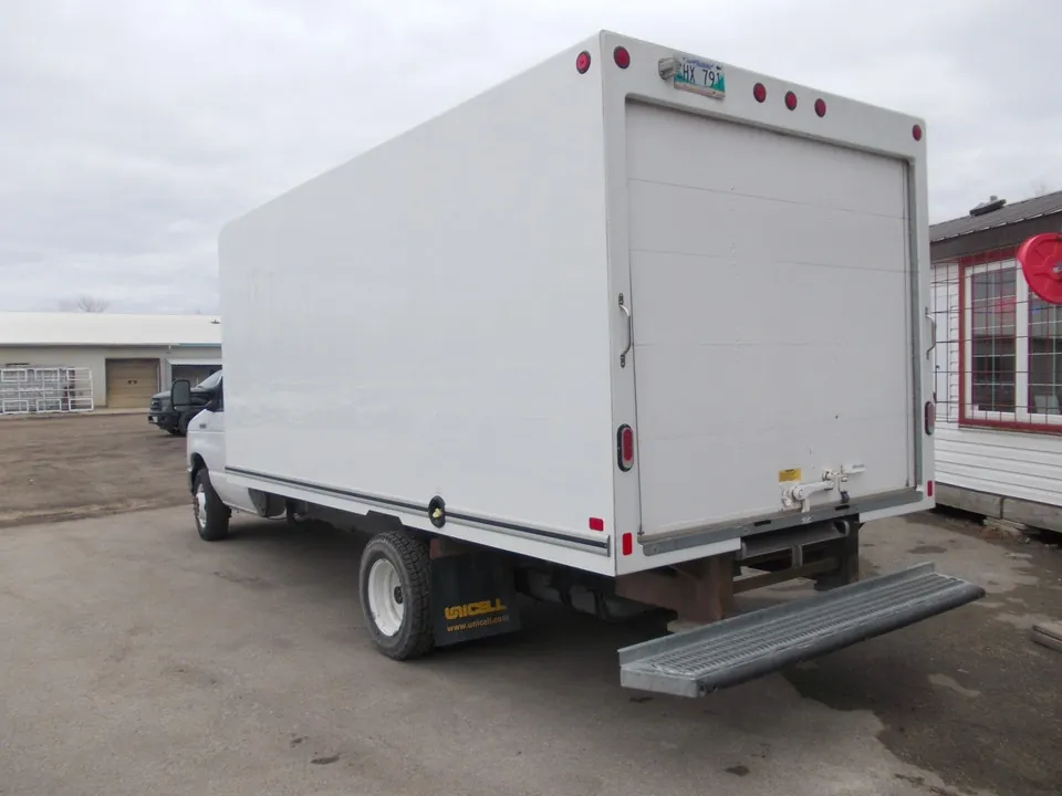 Ford E-Series 2021 photo 4