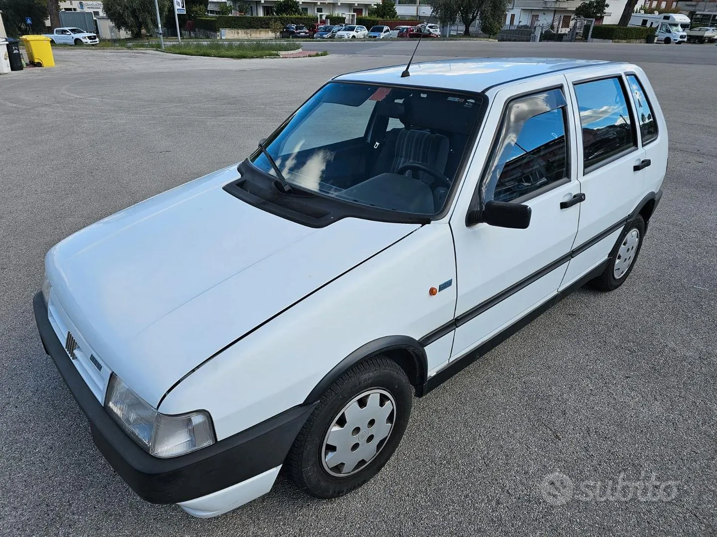 Fiat Uno 1994 photo 4